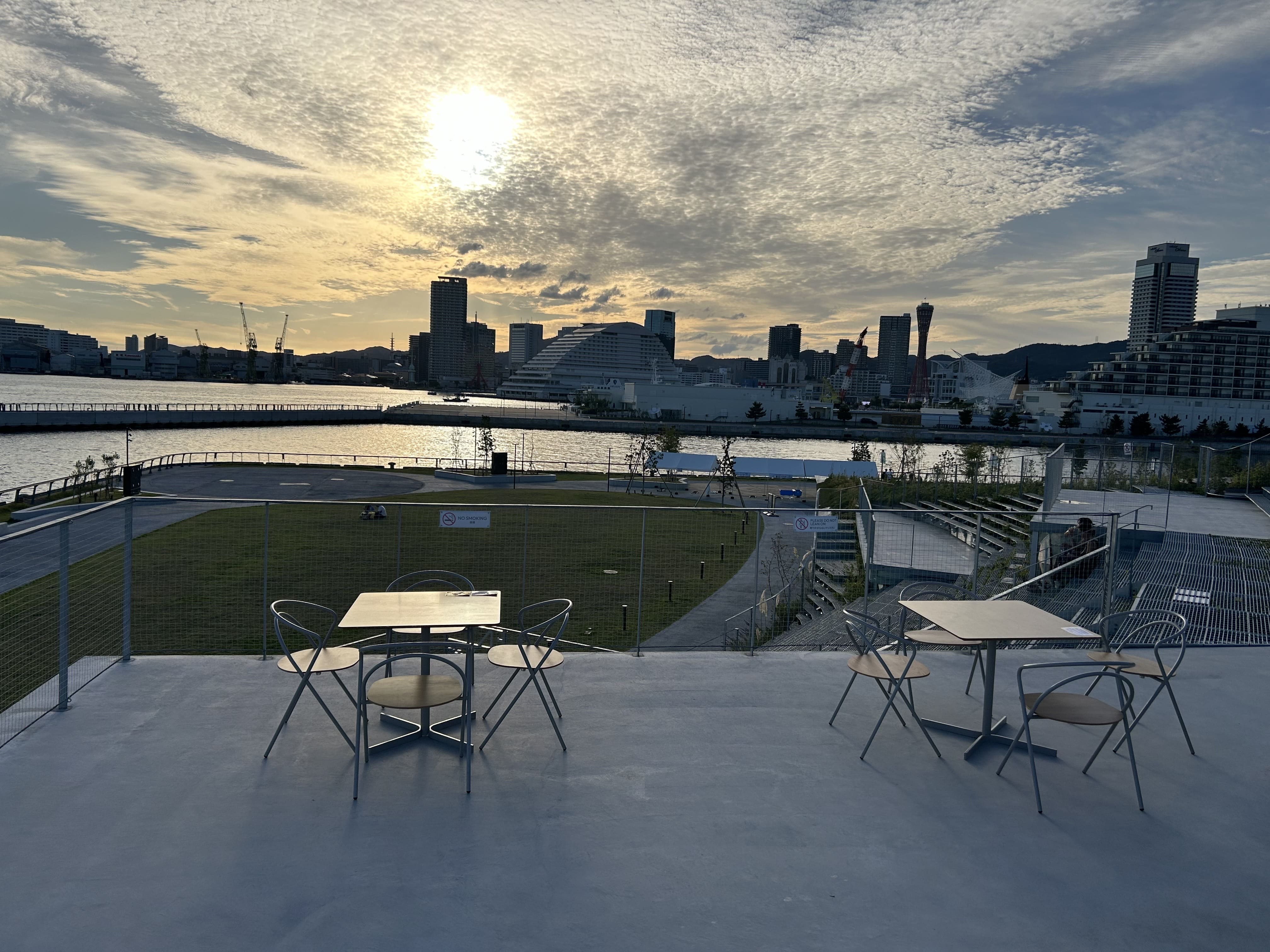 TOTTEI KOBE-みなと花火<br>テラス席のご案内